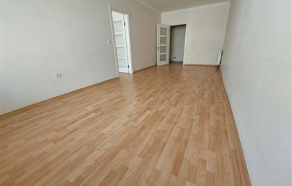 Hatay Metro Durağı Yakınında, Ferah ve Bakımlı 2+1 Kiralık Daire