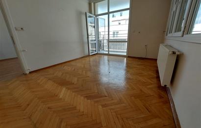 Hatay Metro Durağı Yakınında, Ferah ve Bakımlı 2+1 Kiralık Daire