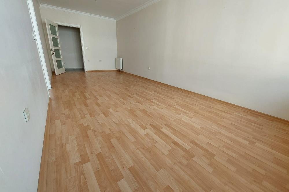 Hatay Metro Durağı Yakınında, Ferah ve Bakımlı 2+1 Kiralık Daire