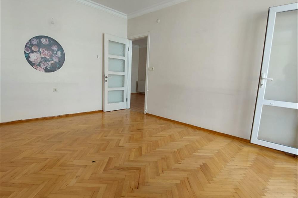 Hatay Metro Durağı Yakınında, Ferah ve Bakımlı 2+1 Kiralık Daire