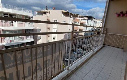 Hatay Metro Durağı Yakınında, Ferah ve Bakımlı 2+1 Kiralık Daire