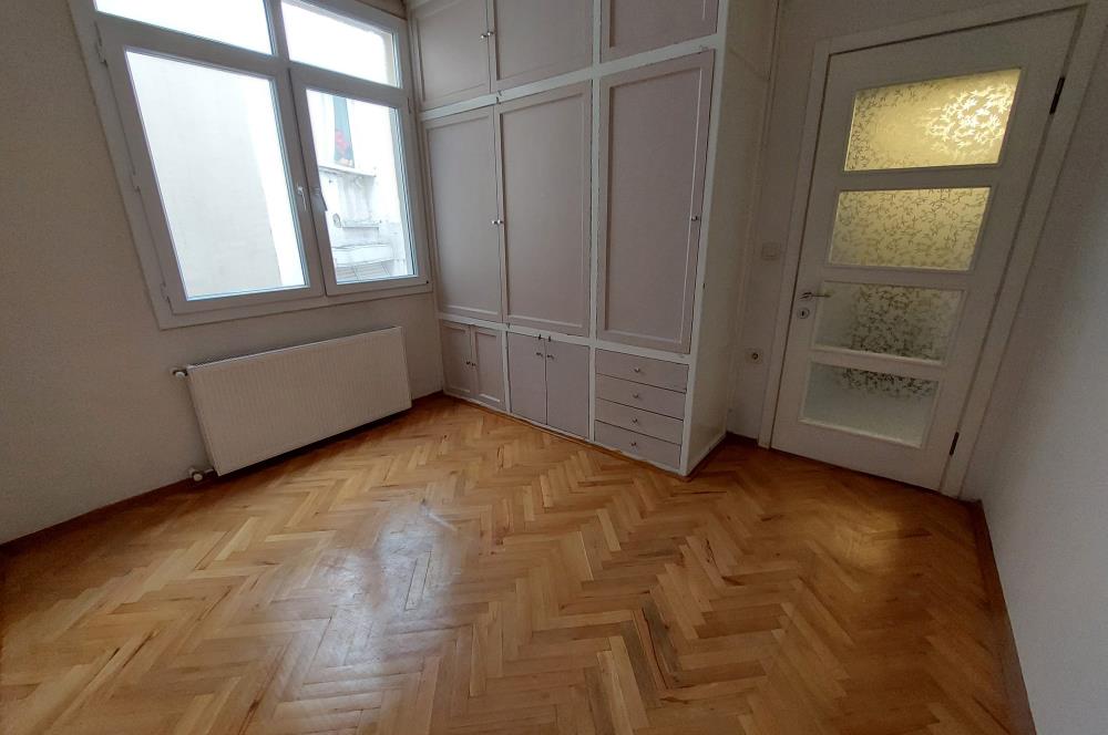 Hatay Metro Durağı Yakınında, Ferah ve Bakımlı 2+1 Kiralık Daire