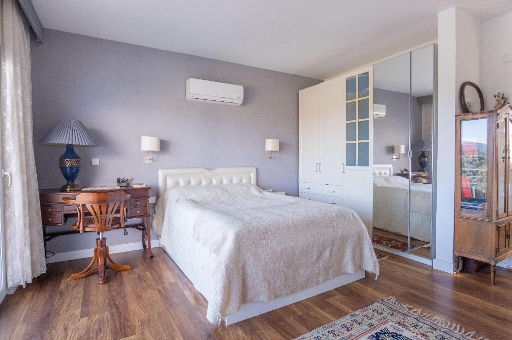 Adabükü Panoramik Deniz ve Koy Manzaralı Satılık Müstakil Villa