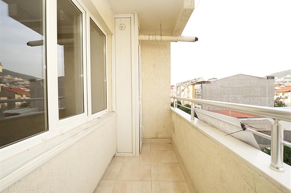 C21 Cius; Orhangazi Caddesine Cephe 2+1 Ara Kat Daire