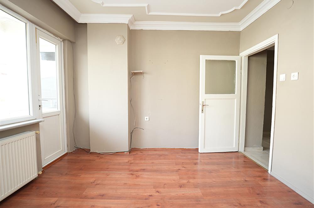 C21 Cius; Orhangazi Caddesine Cephe 2+1 Ara Kat Daire