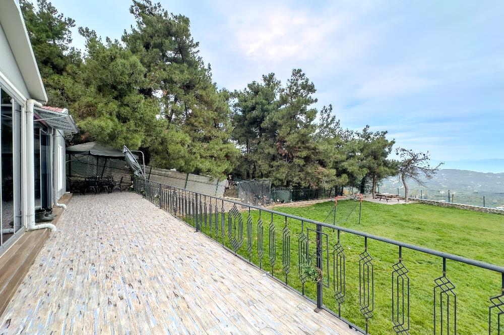 C21 LOCA'DAN MUDANYA ÇEPNİ'DE PANORAMİK MANZARALI EV VE ARAZİSİ