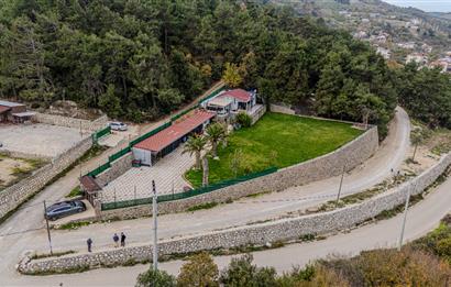 C21 LOCA'DAN MUDANYA ÇEPNİ'DE PANORAMİK MANZARALI EV VE ARAZİSİ