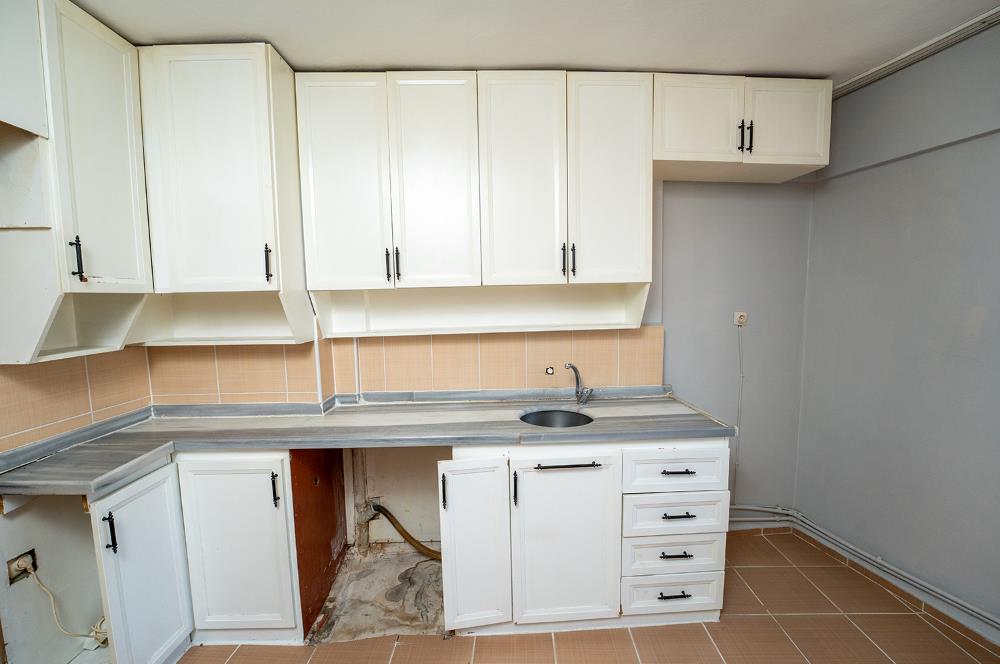 C21 Cius; Askerlik Şubesi Civarı Köşe Arakat 2+1 Kiralık Daire