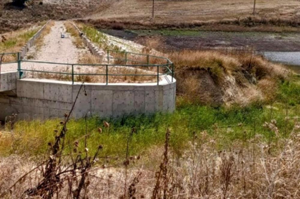 C21 LOCA'DAN SUSURLUK MURADİYE'DE BARAJ KENARI MANZARALI TARLA