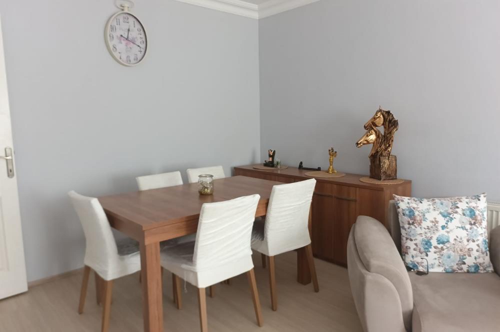 ÇAMLIK SELÇUKLU CADDESİNDE EŞYALI KİRALIK 2+1