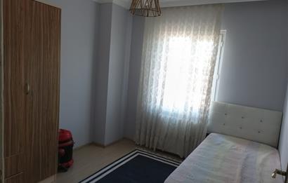ÇAMLIK SELÇUKLU CADDESİNDE EŞYALI KİRALIK 2+1