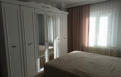 ÇAMLIK SELÇUKLU CADDESİNDE EŞYALI KİRALIK 2+1