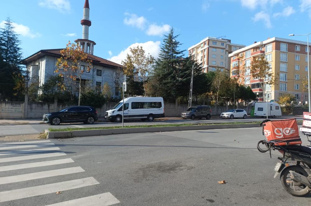 ÇAMLIK SELÇUKLU CADDESİNDE EŞYALI KİRALIK 2+1