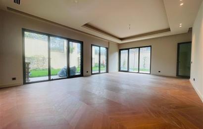 CENTURY 21'DEN NEVBAHAR KEMER EVLERİ KİRALIK 4+1 BAHÇE KATI