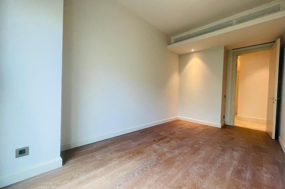 CENTURY 21'DEN NEVBAHAR KEMER EVLERİ KİRALIK 4+1 BAHÇE KATI