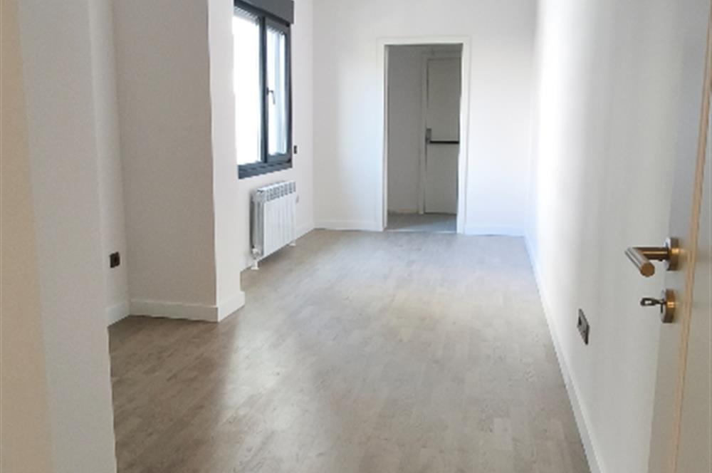 Fenerbahçe'de Tabela Değeri Yüksek Sıfır 1+1 Kiralık Daire