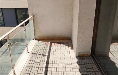 Fenerbahçe'de Bağdat Caddesi Üzerinde Geniş Kiralık Daire