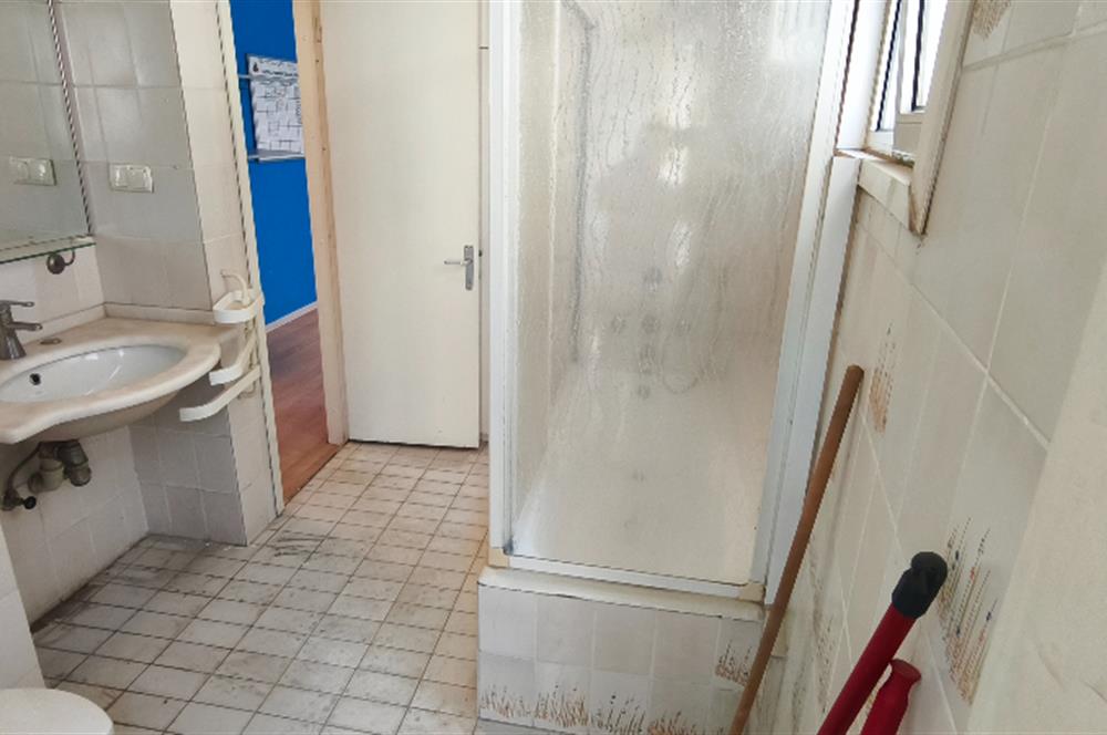 Fenerbahçe'de Bağdat Caddesi Üzerinde Geniş Kiralık Daire