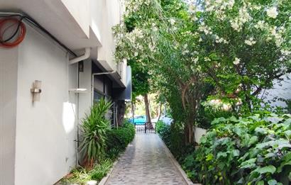 Fenerbahçe'de Bağdat Caddesi Üzerinde Geniş Kiralık Daire