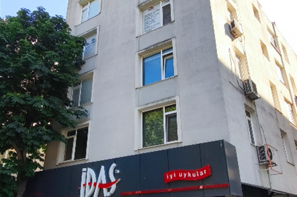 Fenerbahçe'de Bağdat Caddesi Üzerinde Geniş Kiralık Daire