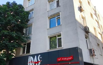Fenerbahçe'de Bağdat Caddesi Üzerinde Geniş Kiralık Daire