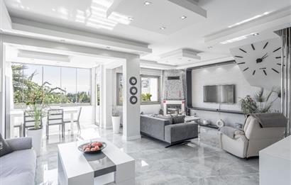 Bodrum Umurca'da Deniz Manzaralı Özel Bahçeli Satılık 3+1 Villa