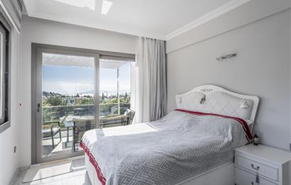 Bodrum Umurca'da Deniz Manzaralı Özel Bahçeli Satılık 3+1 Villa