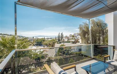 Bodrum Umurca'da Deniz Manzaralı Özel Bahçeli Satılık 3+1 Villa