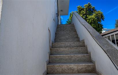 BODRUM KONACIKTA ANA CADDEYE YAKIN SATILIK 1+1 OFİS