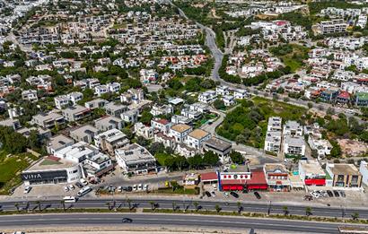 BODRUM KONACIKTA ANA CADDEYE YAKIN SATILIK 1+1 OFİS