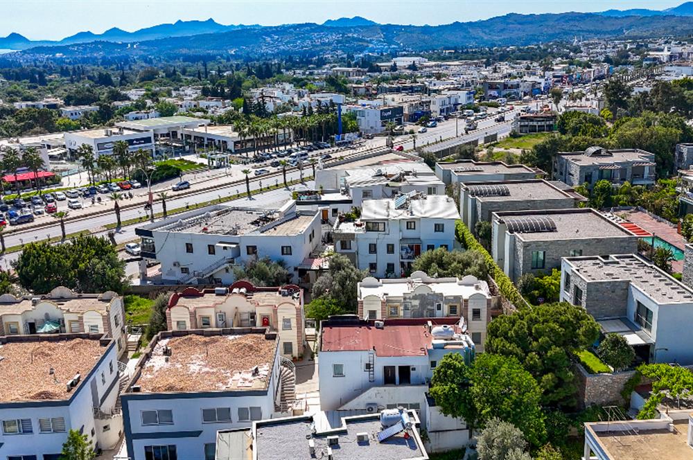 BODRUM KONACIKTA ANA CADDEYE YAKIN SATILIK 1+1 OFİS