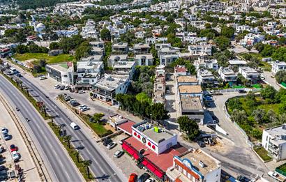 BODRUM KONACIKTA ANA CADDEYE YAKIN SATILIK 1+1 OFİS