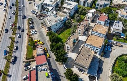 BODRUM KONACIKTA ANA CADDEYE YAKIN SATILIK 1+1 OFİS