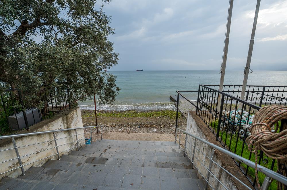 C21 Cius; Havuz ve Plajlı Site İçerisinde Deniz Manzaralı Daire