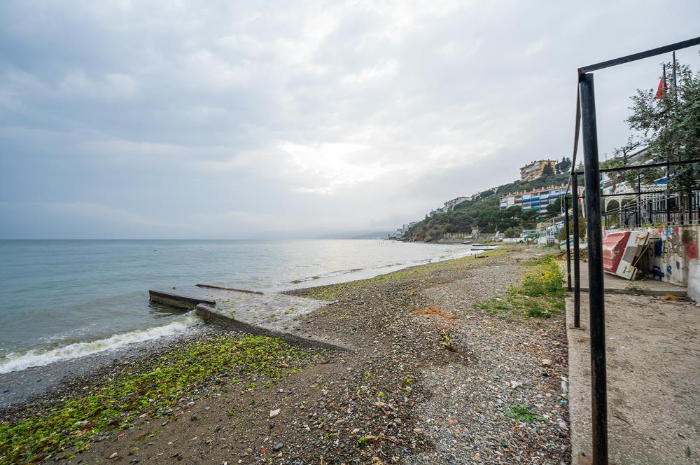 C21 Cius; Havuz ve Plajlı Site İçerisinde Deniz Manzaralı Daire