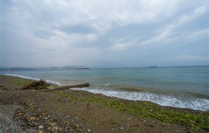 C21 Cius; Havuz ve Plajlı Site İçerisinde Deniz Manzaralı Daire