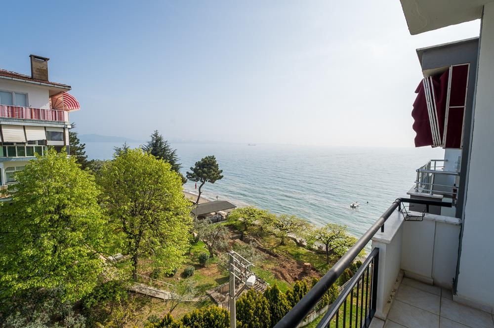 C21 Cius; Havuz ve Plajlı Site İçerisinde Deniz Manzaralı Daire