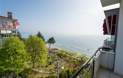 C21 Cius; Havuz ve Plajlı Site İçerisinde Deniz Manzaralı Daire