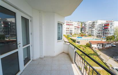 C21 Cius; Havuz ve Plajlı Site İçerisinde Deniz Manzaralı Daire