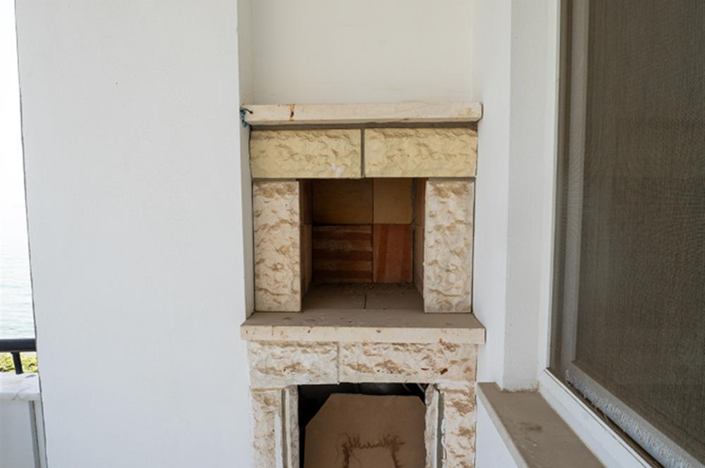 C21 Cius; Havuz ve Plajlı Site İçerisinde Deniz Manzaralı Daire