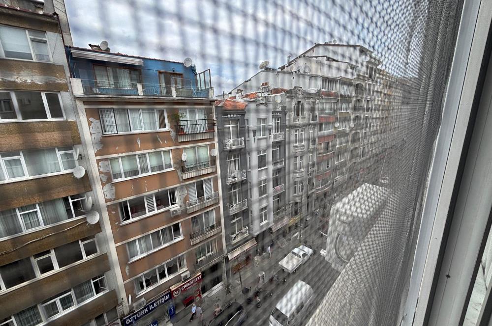 ŞİŞLİ KURTULUŞ CADDESİNDE 2+1 SATILIK DAİRE