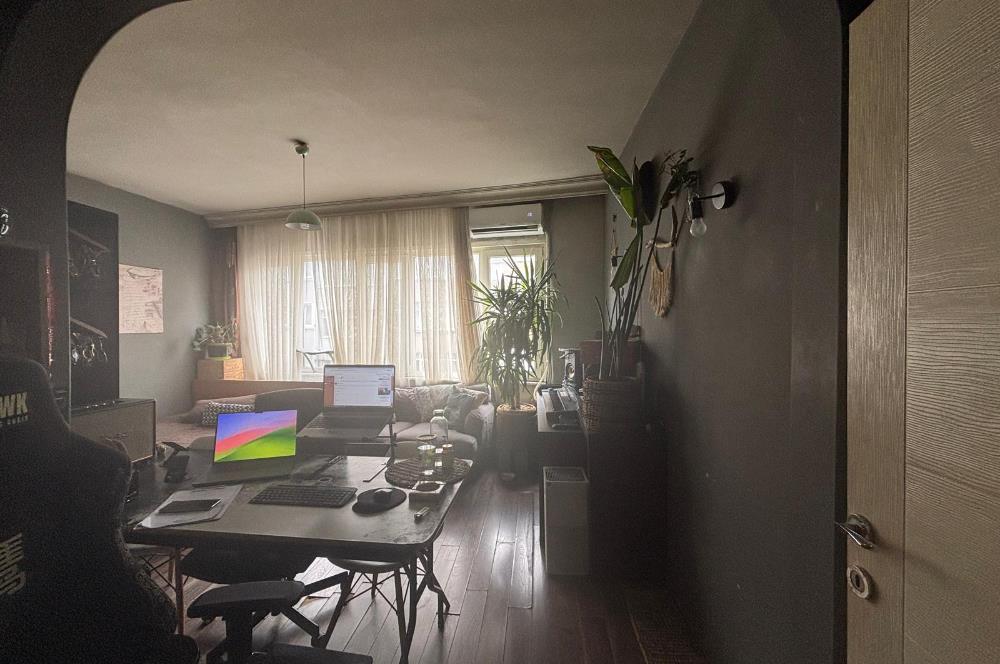 ŞİŞLİ KURTULUŞ CADDESİNDE 2+1 SATILIK DAİRE