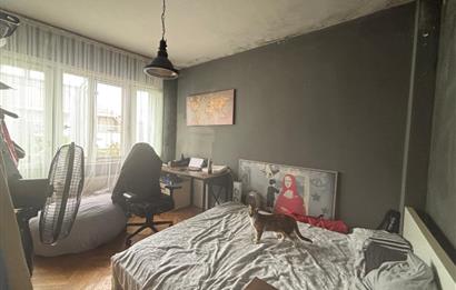 ŞİŞLİ KURTULUŞ CADDESİNDE 2+1 SATILIK DAİRE