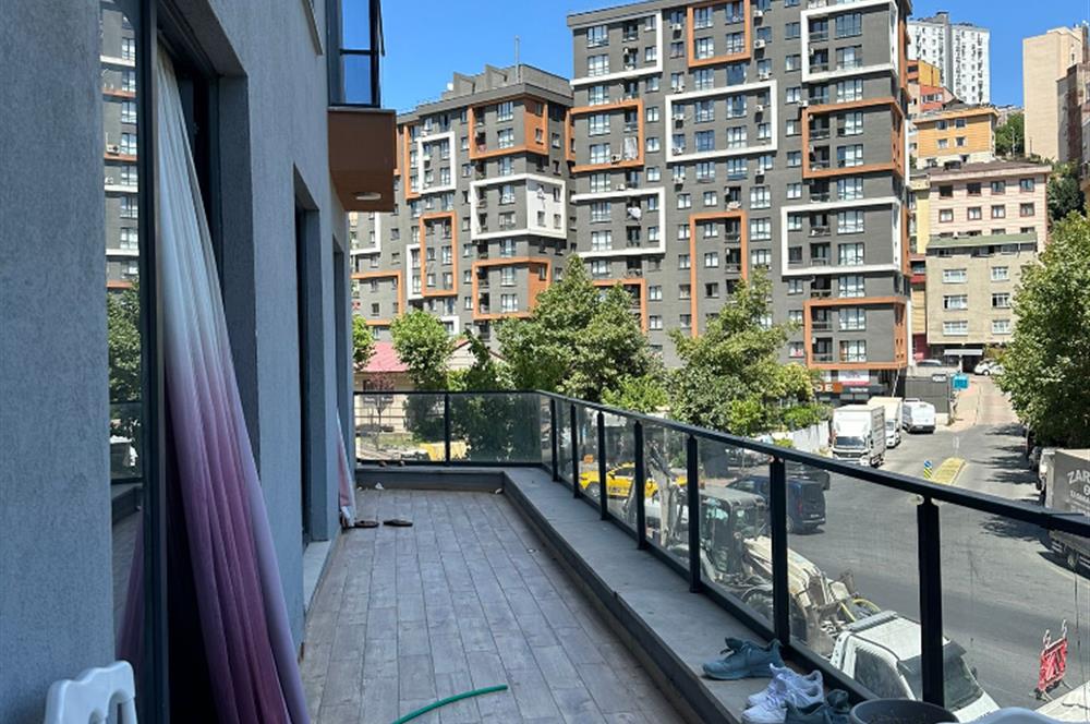 KAĞITHANE MERKEZ MAHALLESİ MEGA 2BLOK'DA 3+1 SATILIK DAİRE