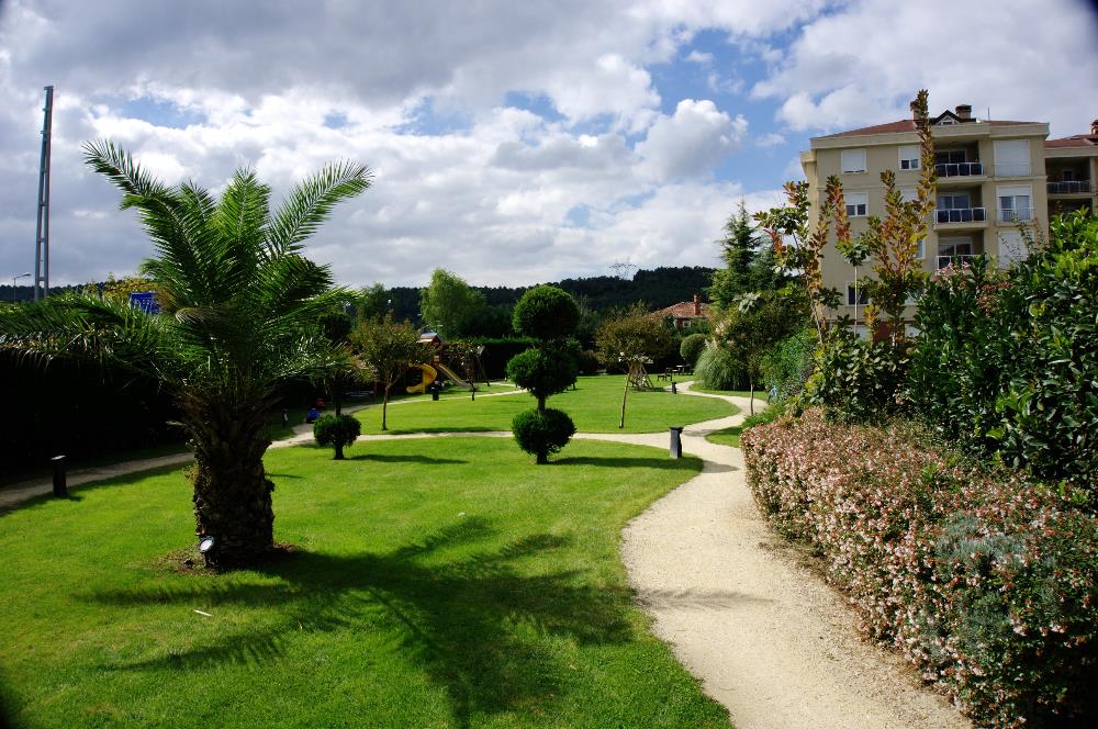 GÖKTÜRK MERKEZDE KEMER CORNER SİTESİ 2+1 145 m2 BOŞ DAİRE