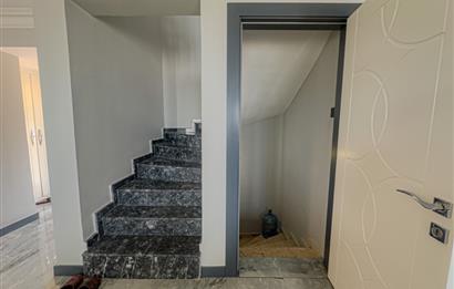 BURSA MUDANYA HALİTPAŞA'DA 5,5 +1 LÜKS SATILIK VİLLA