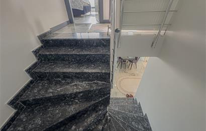 BURSA MUDANYA HALİTPAŞA'DA 5,5 +1 LÜKS SATILIK VİLLA