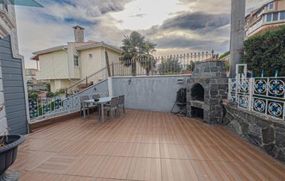 BURSA MUDANYA HALİTPAŞA'DA 5,5 +1 LÜKS SATILIK VİLLA