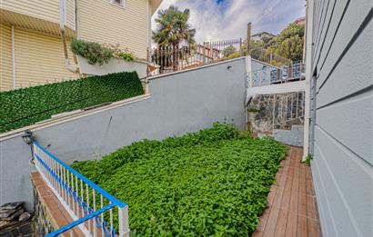 BURSA MUDANYA HALİTPAŞA'DA 5,5 +1 LÜKS SATILIK VİLLA