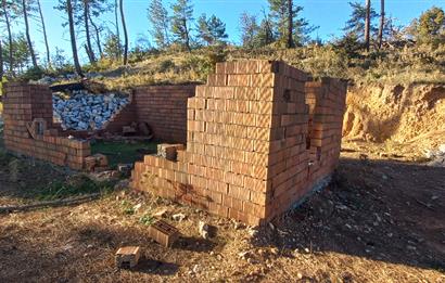 Bodrum Mazı deniz manzaralı, icerisinde kayıtlı ev bulunan satılık tarla